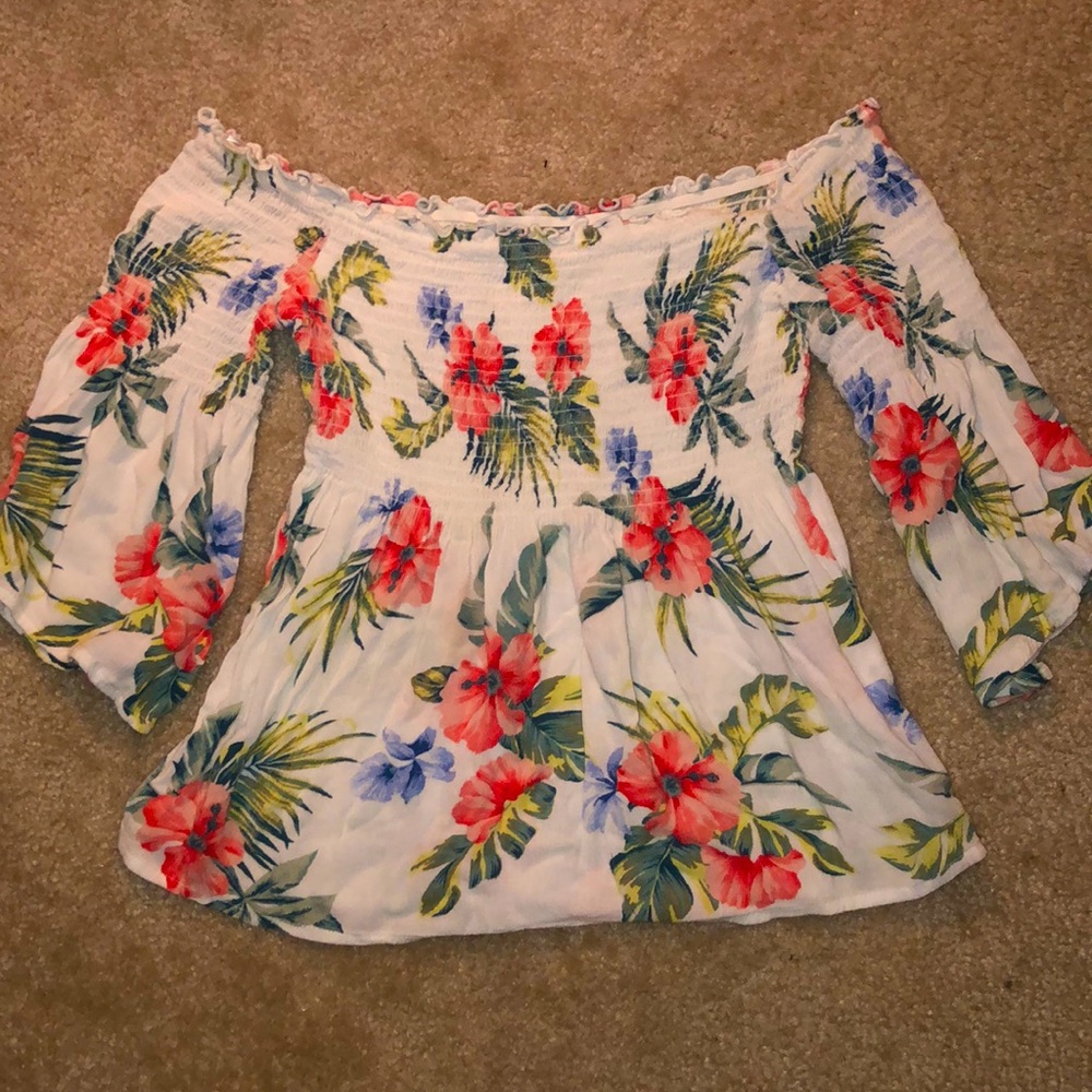 Hollister Women’s Hibiscus Flower Off-Shoulder Top